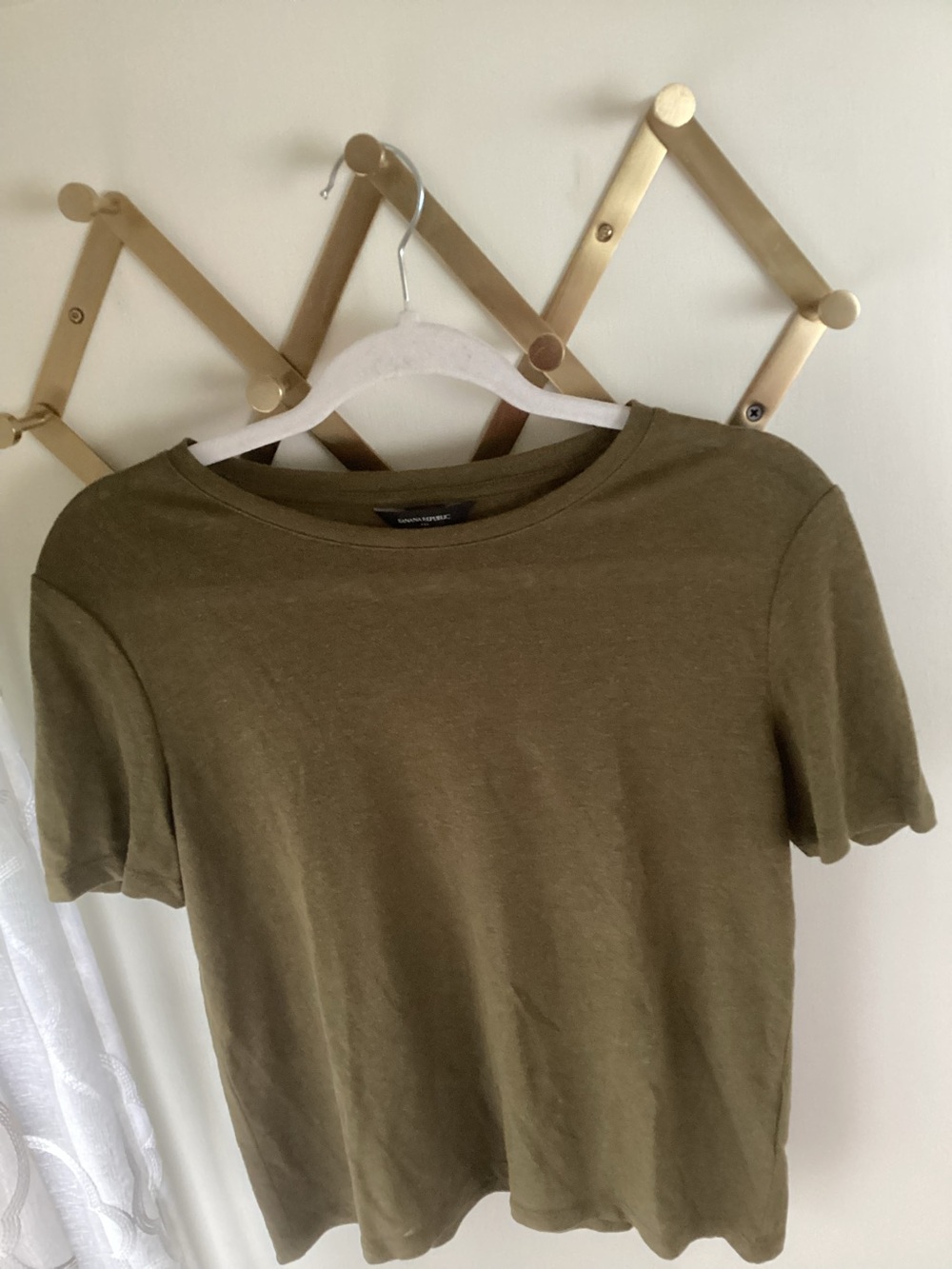 Banana Republic Olive Green Short Sleeve Tee